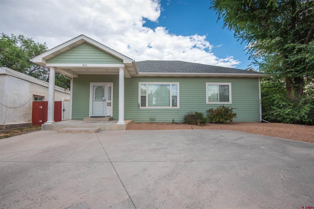 218 N Stough Avenue Property Photo 1