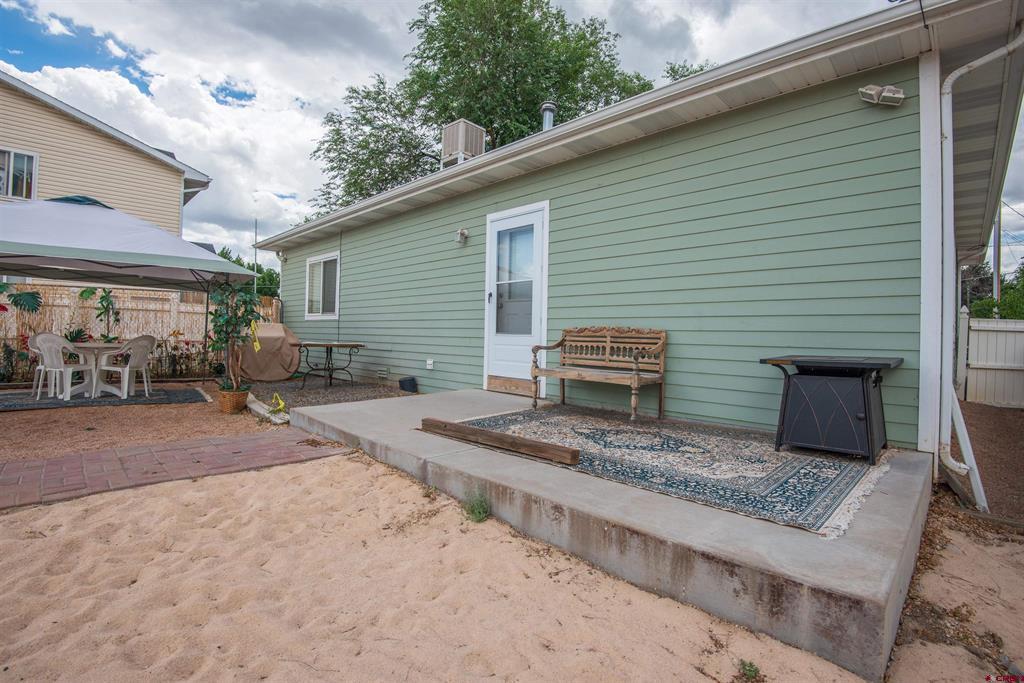218 N Stough Avenue Property Photo 27