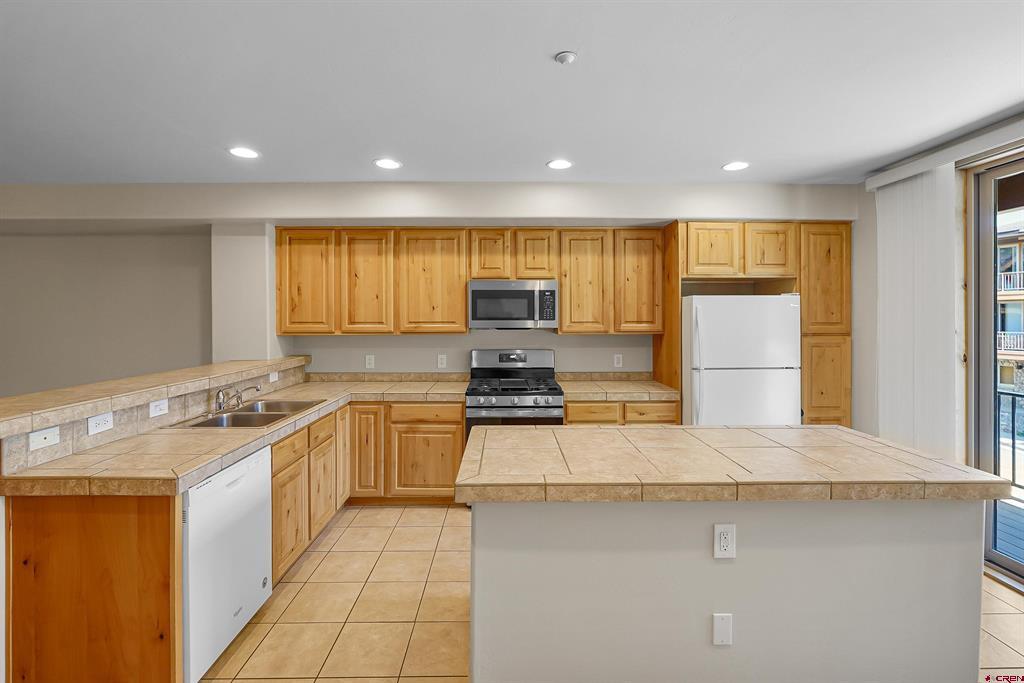 1295 Escalante Drive Property Photo 6
