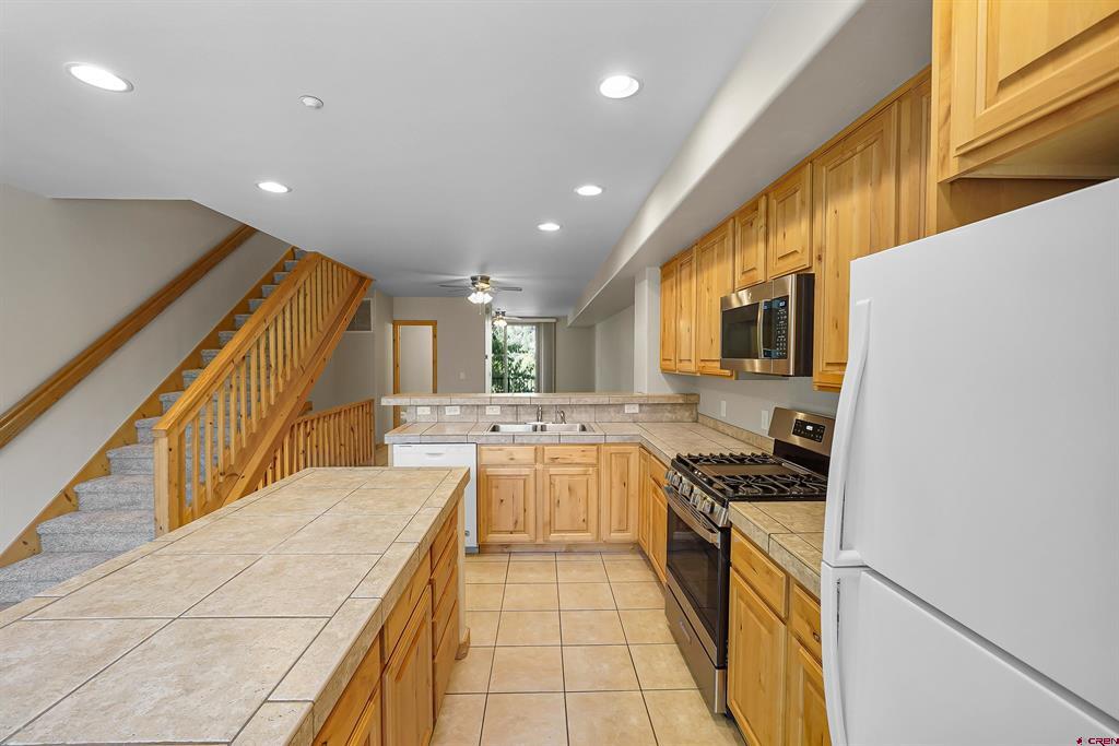 1295 Escalante Drive Property Photo 8