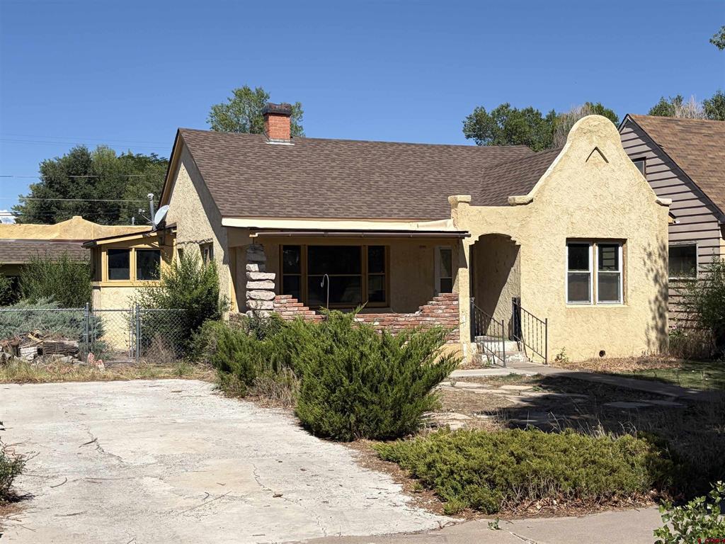 237 S Broadway Property Photo 1