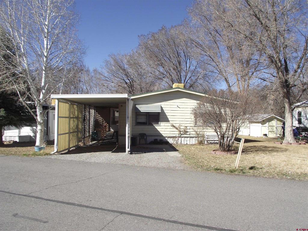 383 S Hillcrest Drive Property Photo 1