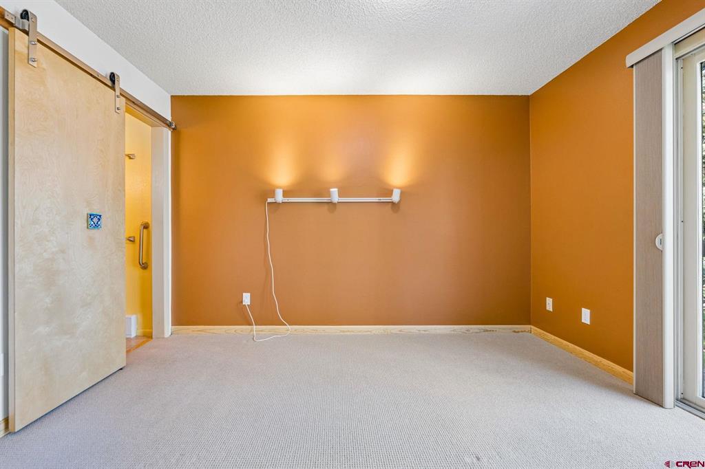 304 Hillcrest Drive Property Photo 16