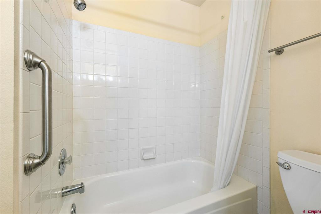 304 Hillcrest Drive Property Photo 24