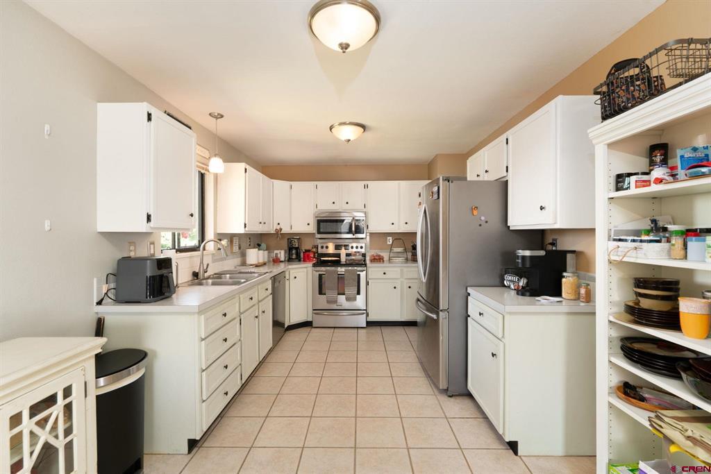 1538 Manchester Drive Property Photo 10