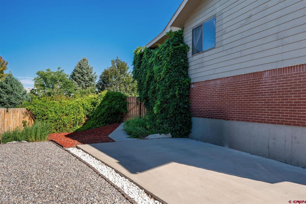 1538 Manchester Drive Property Photo 37