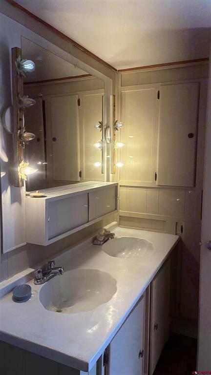 432 W 5th Street Property Photo 10