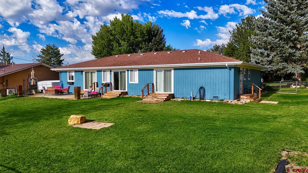 1010 S Cedar Street Property Photo 4