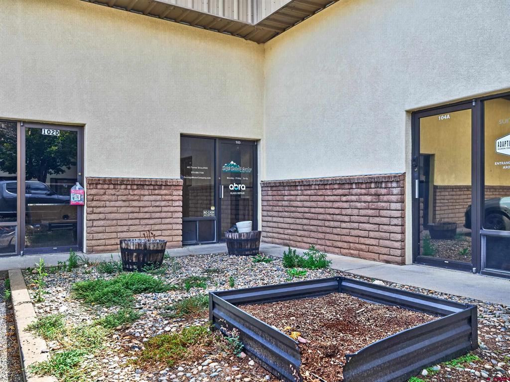 463 Turner Drive Property Photo 1