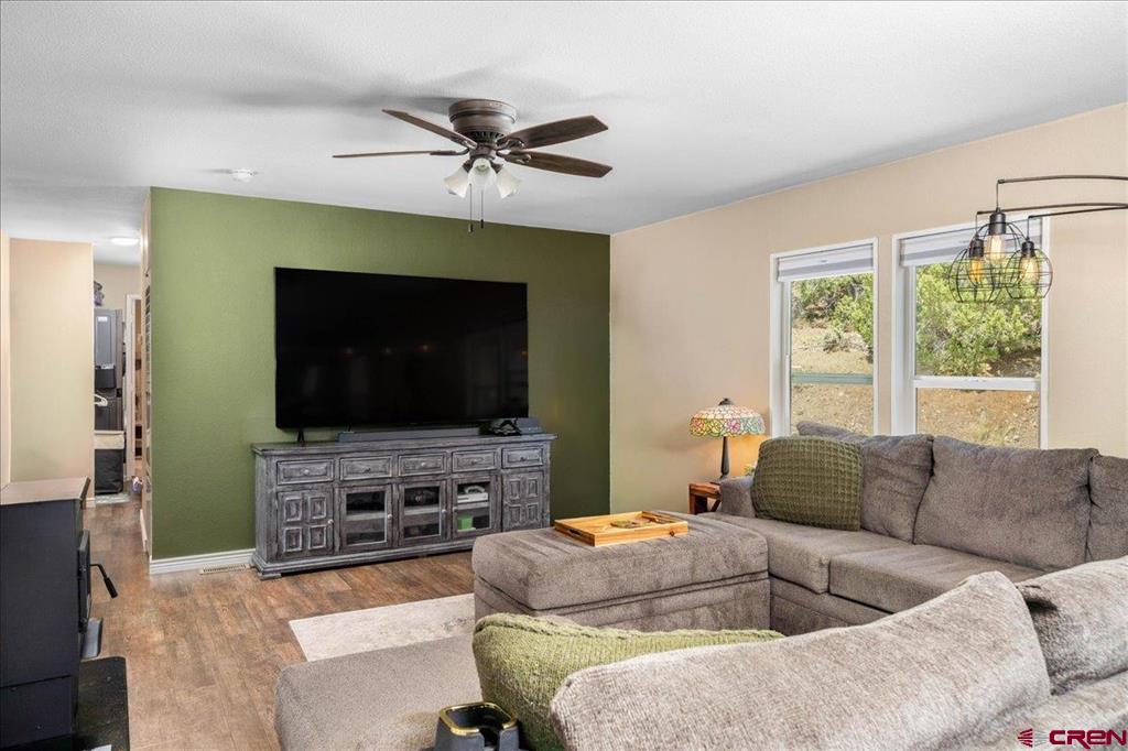 318 Winding Trail Property Photo 13