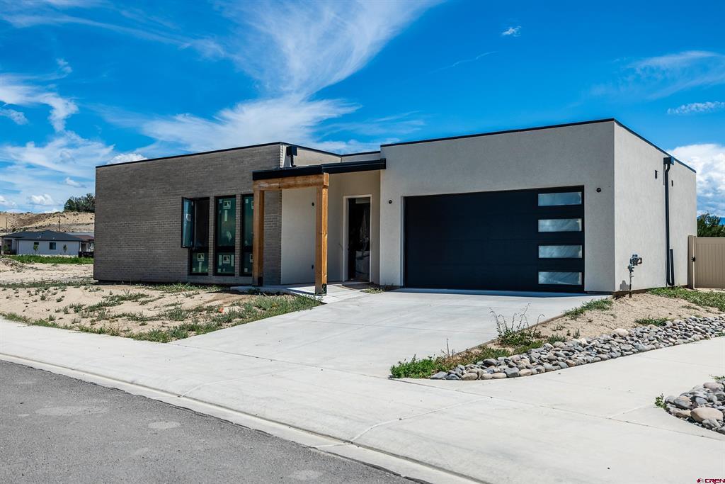 3430 Kestrel Loop Property Photo 1