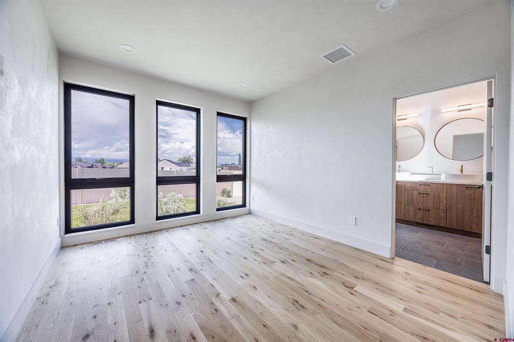 3447 Kestrel Loop Property Photo 10