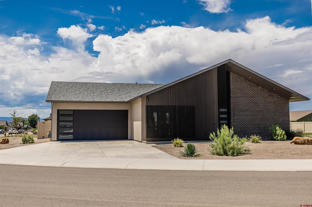 3435 Kestrel Loop Property Photo 1