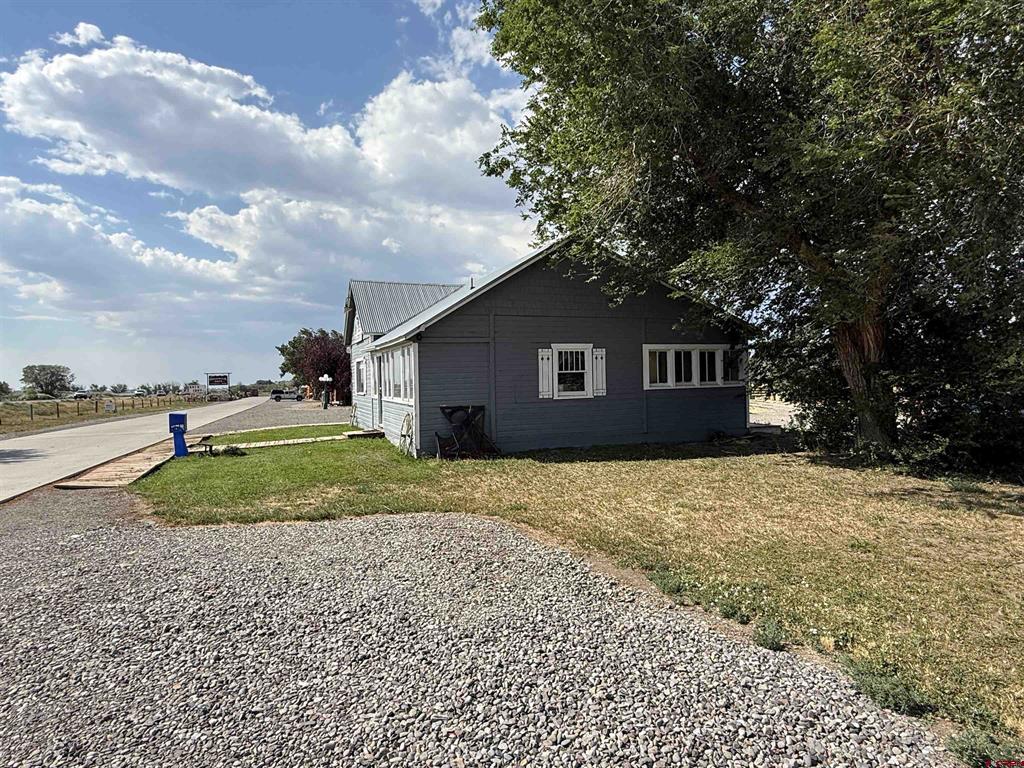 17656 Highway 550 Property Photo 3