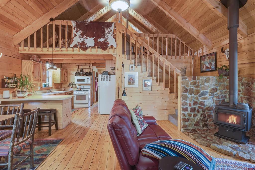 15 Enchanted Place Property Photo 5