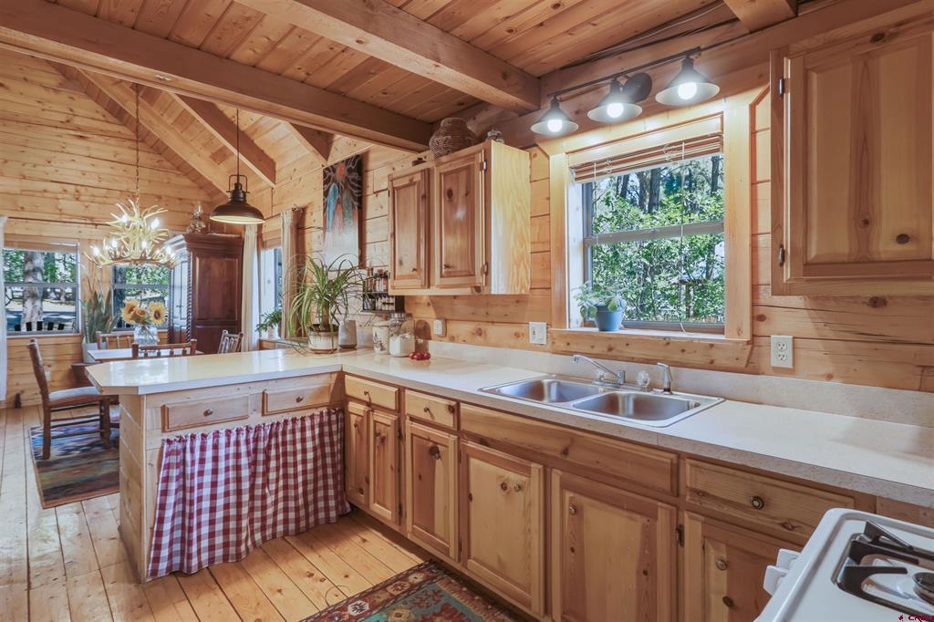 15 Enchanted Place Property Photo 10