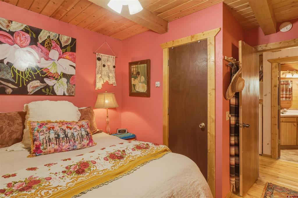 15 Enchanted Place Property Photo 17