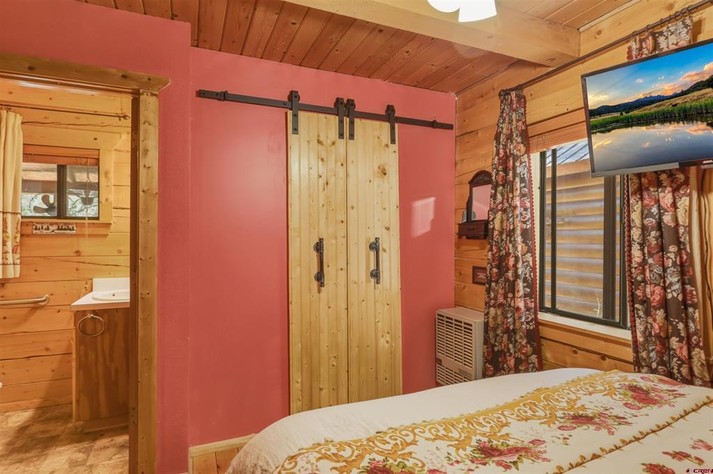 15 Enchanted Place Property Photo 19