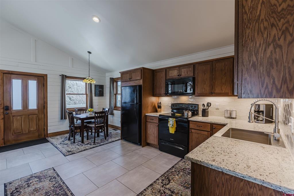 157 S 6th Street Property Photo 41