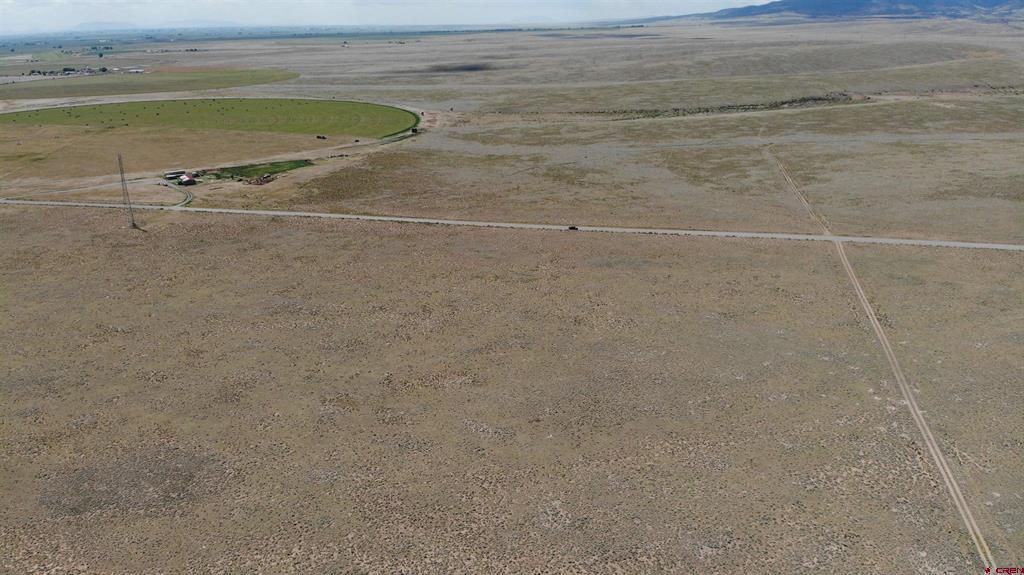 00 Lariat Road Property Photo 4