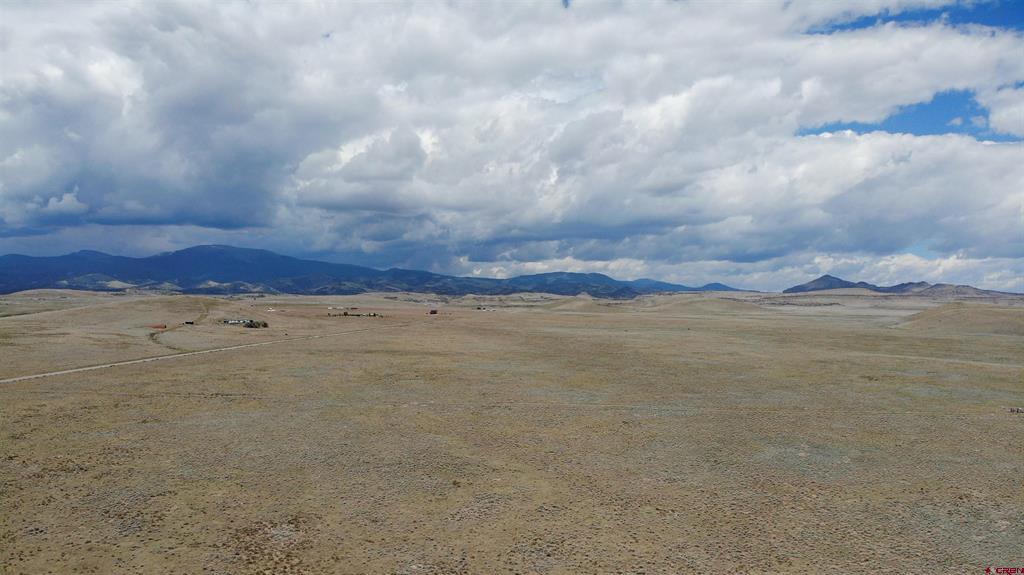 00 Lariat Road Property Photo 14