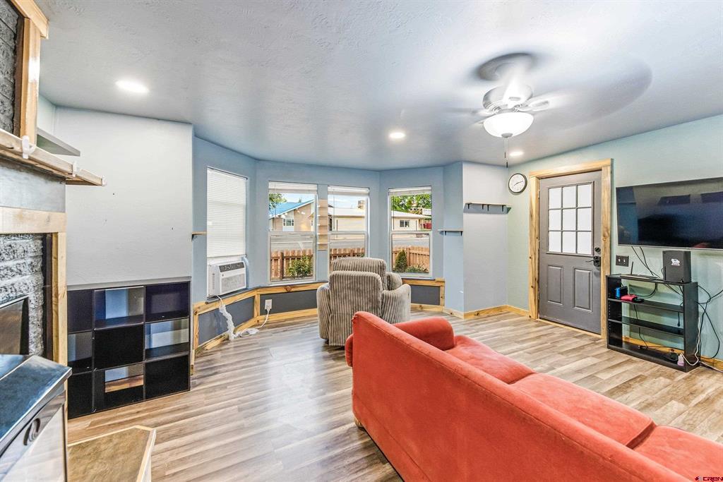 455 Dodge Street Property Photo 10