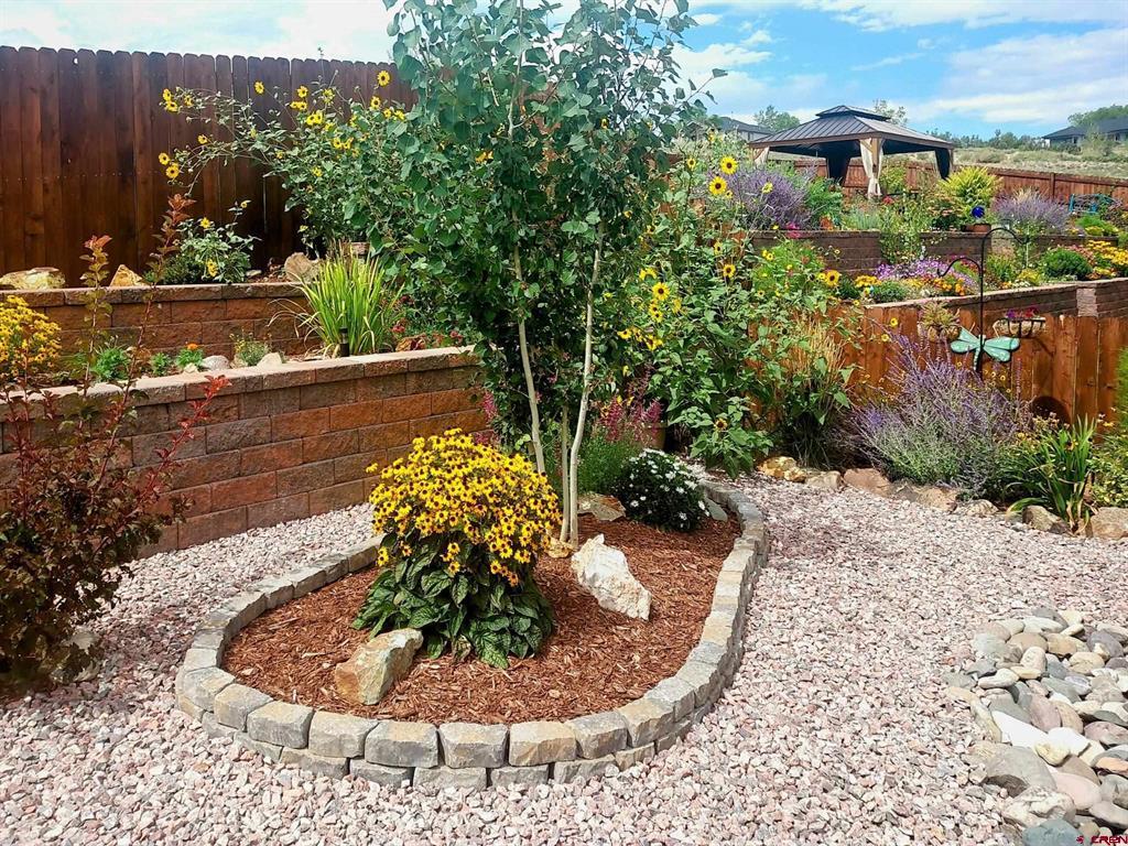 65419 Solar Heights Lane Property Photo 8