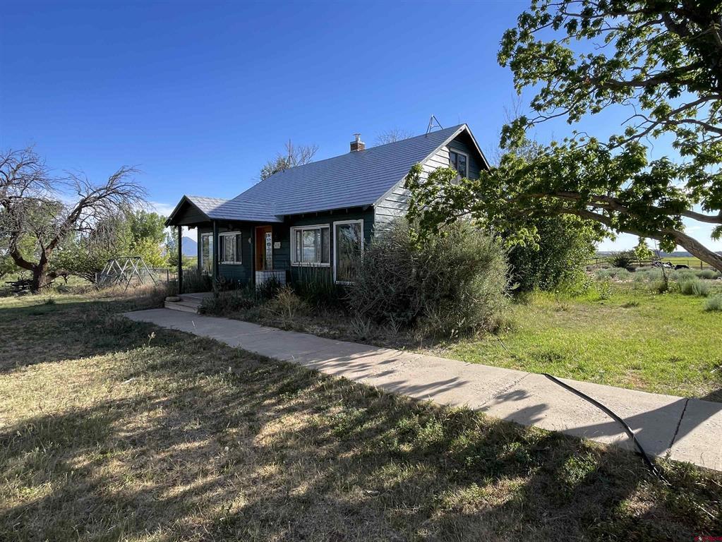 20432 Road U Property Photo 1