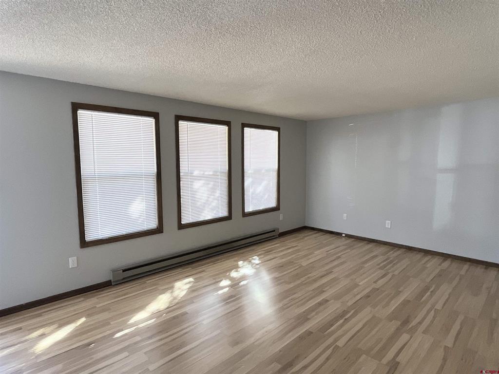 410 W 6th Street Property Photo 4