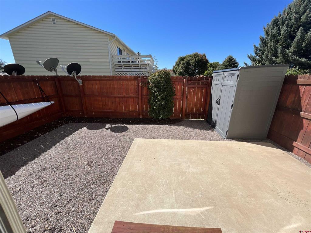 410 W 6th Street Property Photo 16