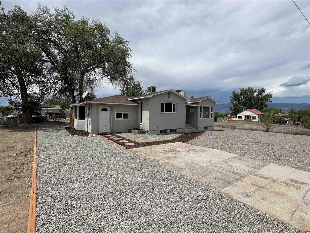 411 Mesa Street Property Photo 1