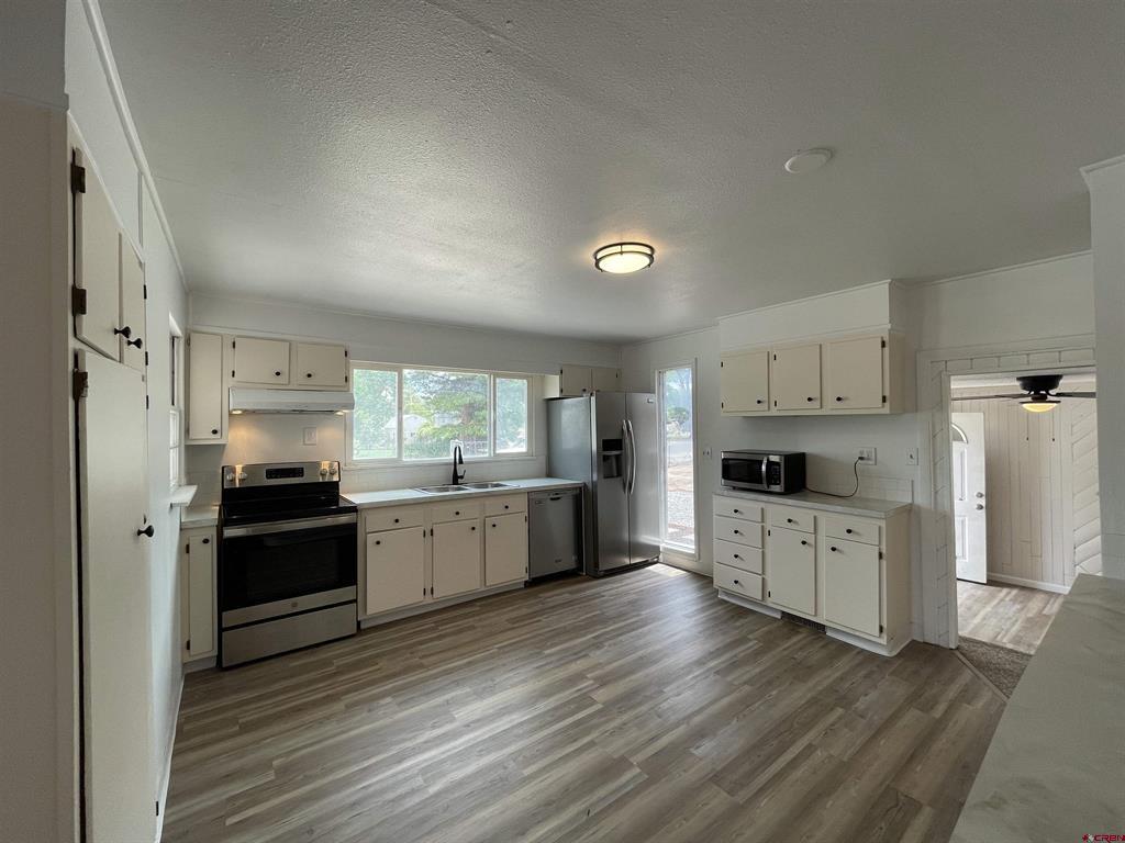 411 Mesa Street Property Photo 16