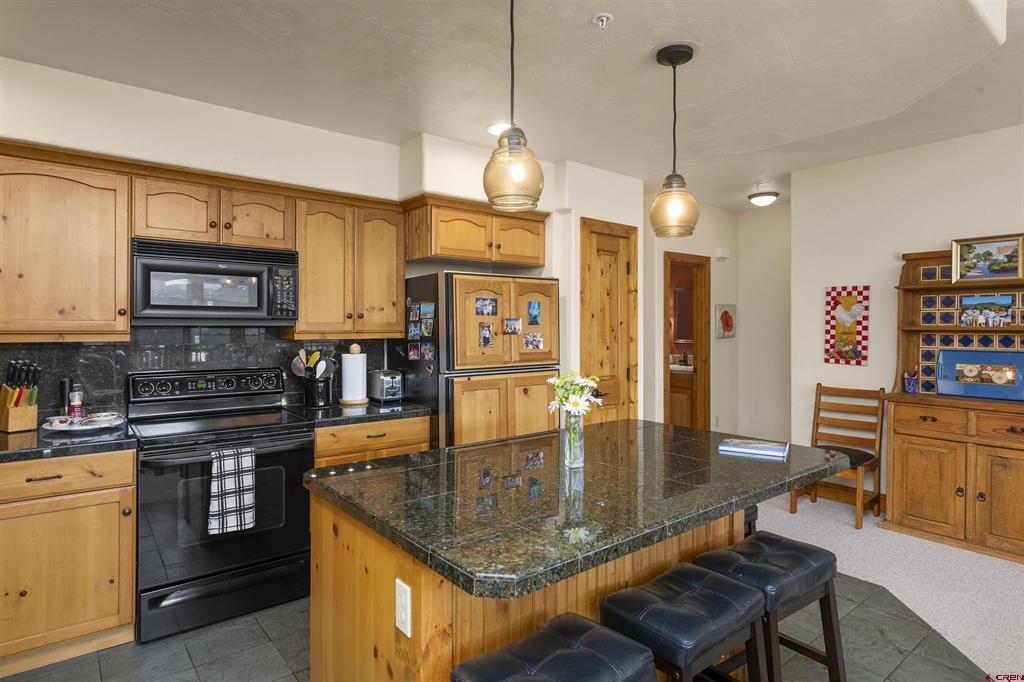 24 Hunter Hill Road Property Photo 15