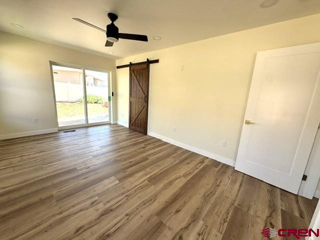 976 Bluffs Blvd Property Photo 13