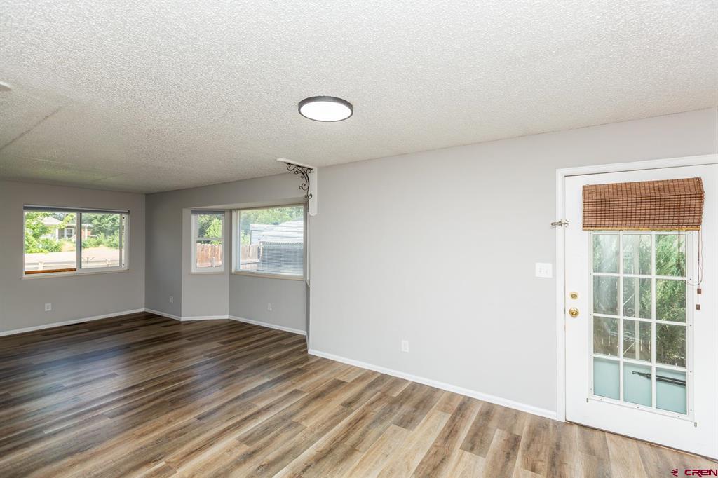 675 30 Road Property Photo 6