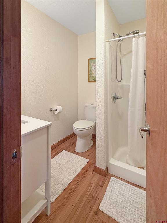576 W 6th Avenue Property Photo 24
