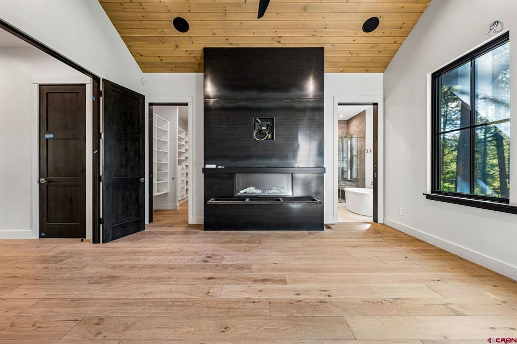 103 Glacier Cliff Drive Property Photo 11