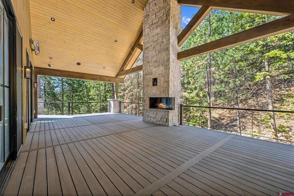 103 Glacier Cliff Drive Property Photo 39