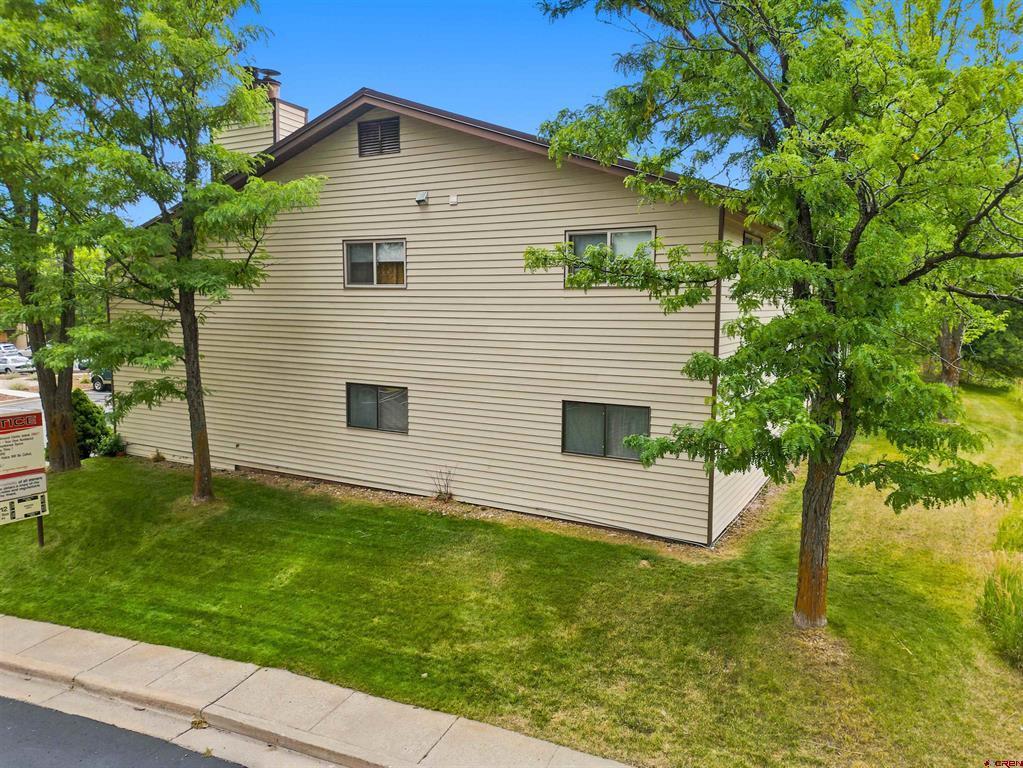 1202 Avenida Del Sol Property Photo 3