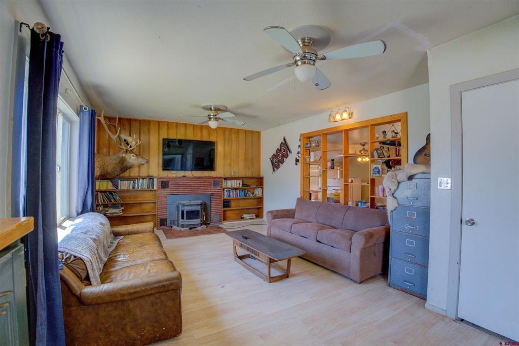 428 W 4th Street Property Photo 7