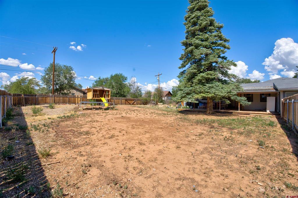 428 W 4th Street Property Photo 19