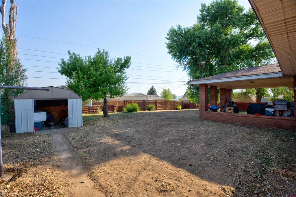 615 Baker Avenue Property Photo 18