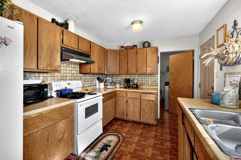 24120 Road F.4 Property Photo 4