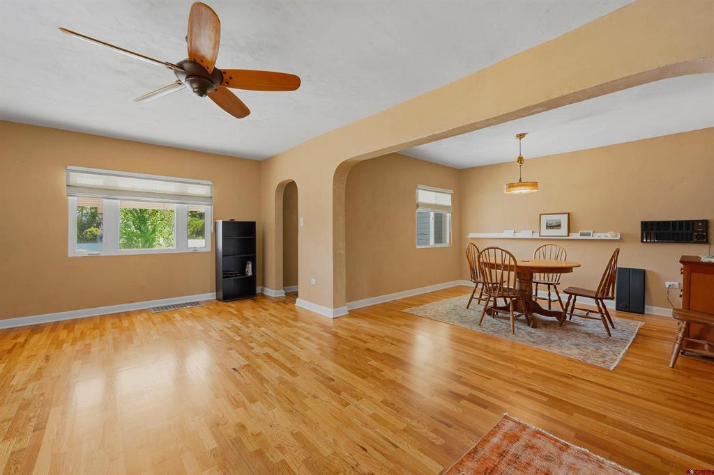 303 E White Avenue Property Photo 5