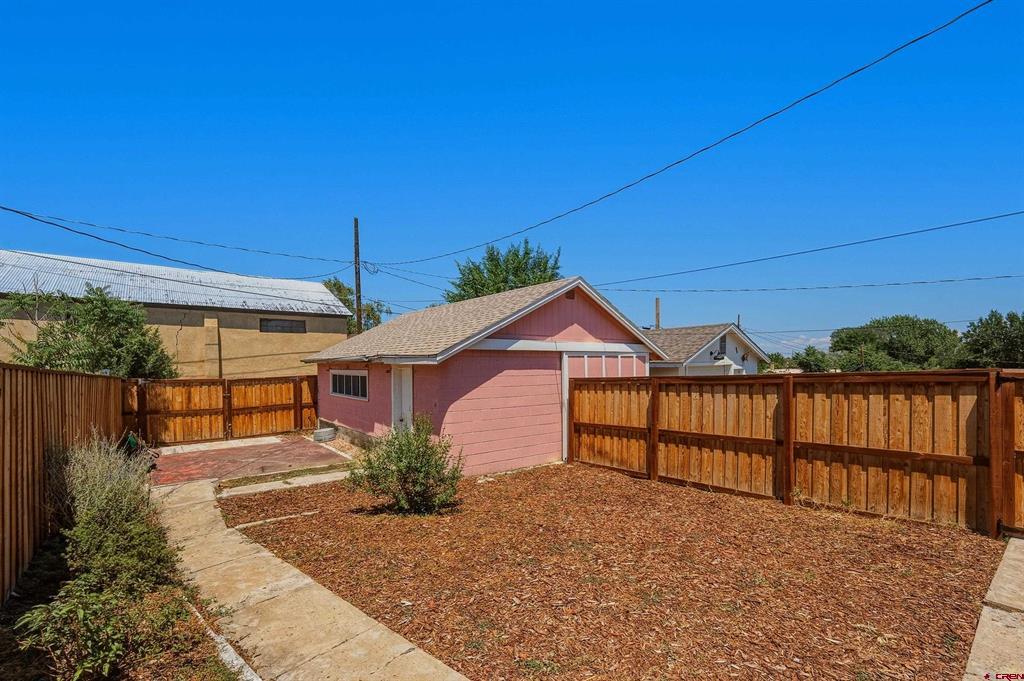 303 E White Avenue Property Photo 32