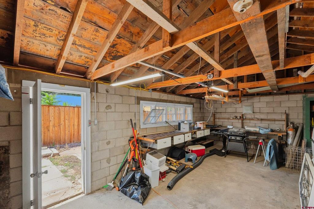 303 E White Avenue Property Photo 35