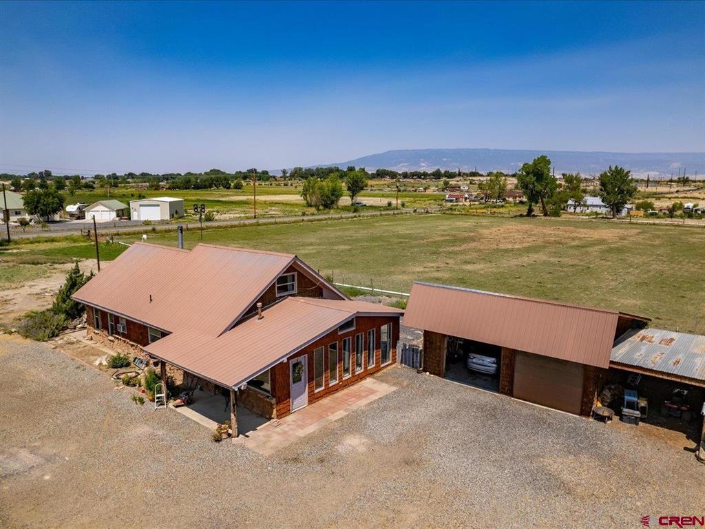 4418 1900 Road Property Photo 1