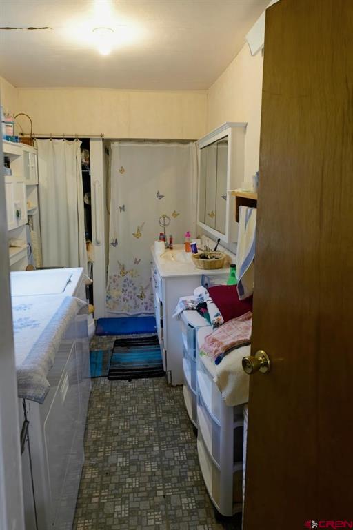 546 2nd Street Property Photo 34