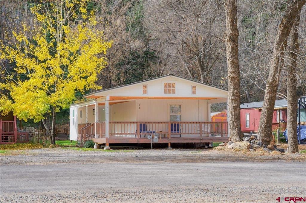 1500 Oak Street Property Photo 1