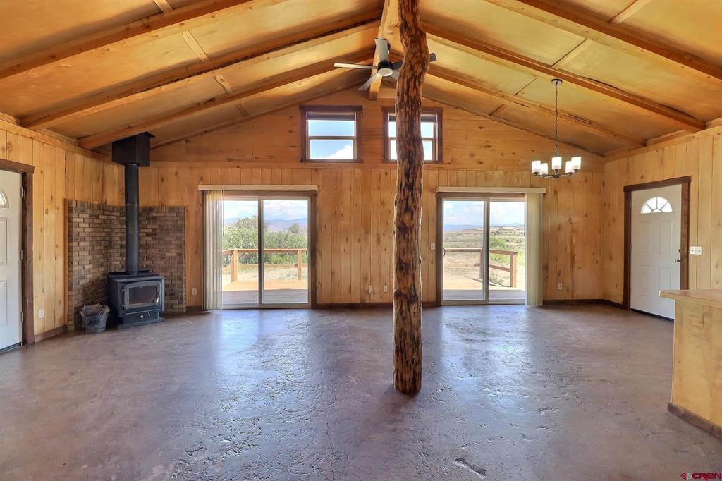 38722 Yeoman Road Property Photo 3